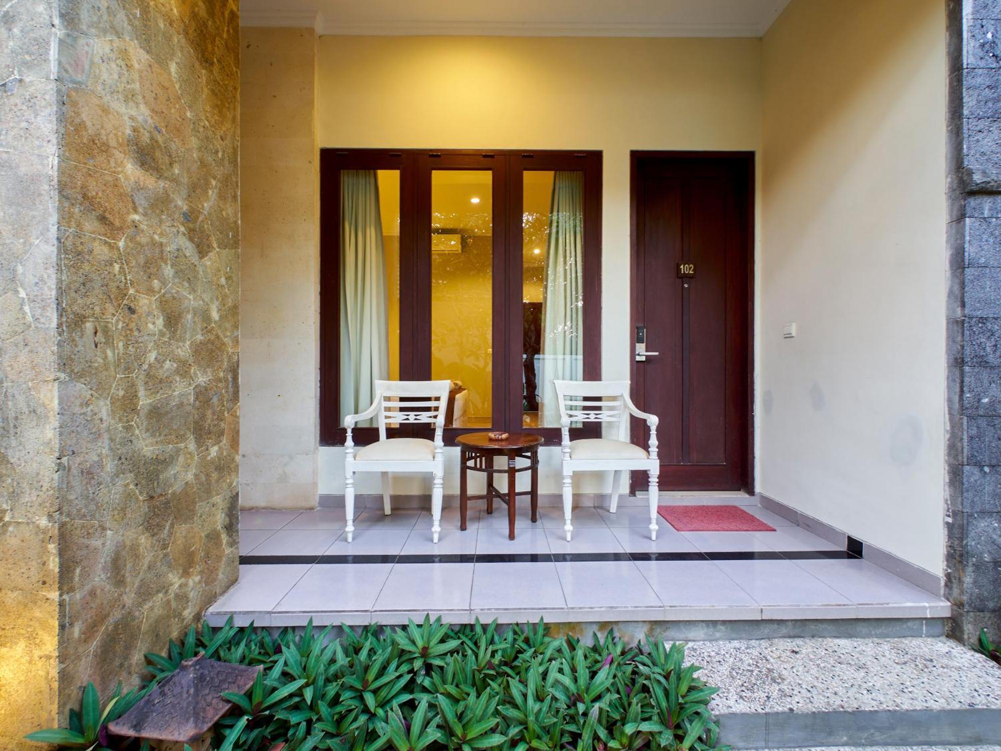 U Tube Hotel Uluwatu  Exterior photo